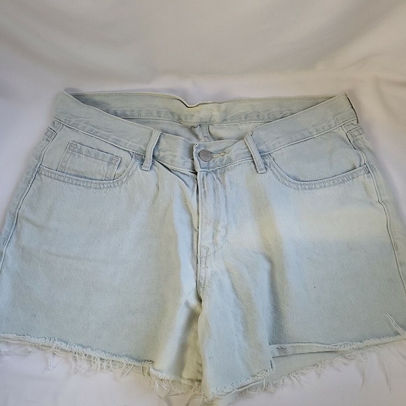 Old Navy Womens Blue Flat Front Medium Rise Denim Cut Off Shorts Size 8 - Picture 1 of 7